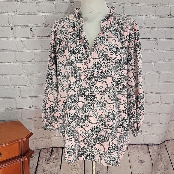 C&E V neck high collar blouse - Picture 2 of 10